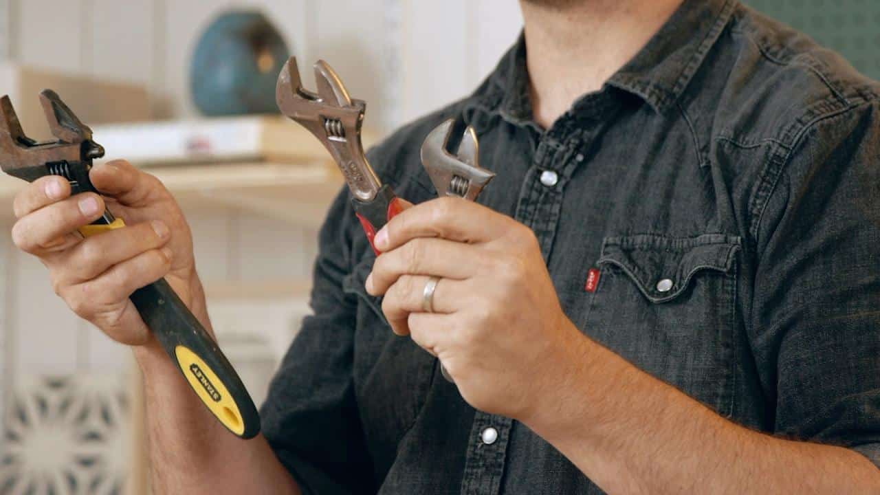 types of adjustable wrenches