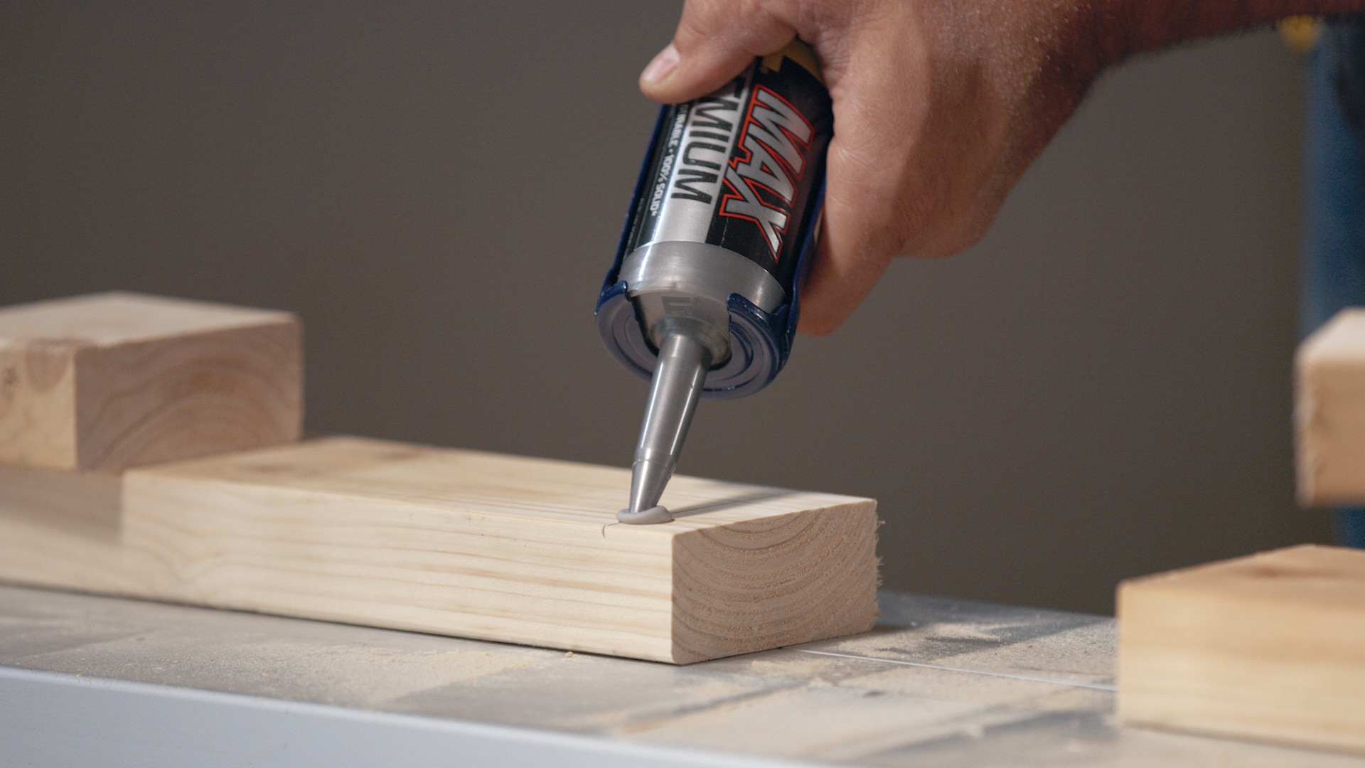 Como rellenar agujero en madera para tornillo